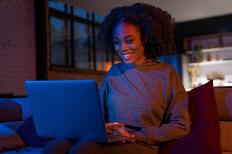 Folha de Ponto Online: como funciona na QRPoint?